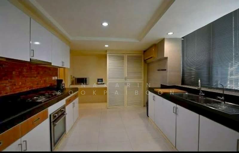 President Park Sukhumvit 24, Bangkok, 99 Sukhumvit 24 Alley, Khlongtoei Nua, Watthana, Bangkok, 3 Bedrooms, 260 sqm, Condo For Rent, by Nakarin Sookpaiboon, 500421934 - DDproperty.com