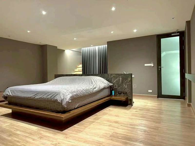 2-BR Townhouse, Bangkok, Chong Nonsi, Yan Nawa, Bangkok, 2 Bedrooms, 290 sqm, Townhouse For Rent, by Pasupit Ditbanjong, 500421965 - DDproperty.com