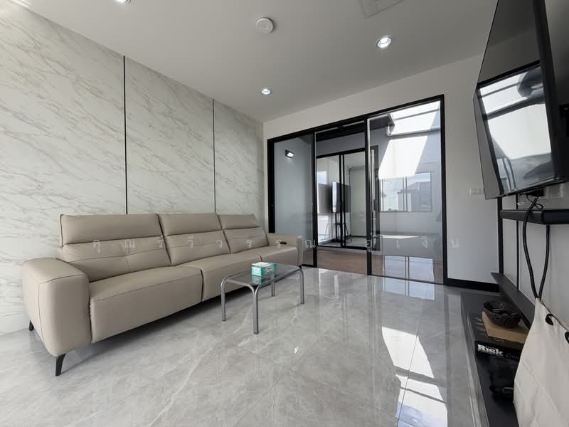 Office Srinakarin, Bangkok, พัฒนาการ 30, Suan Luang, Bangkok, , 265 sqm, Shophouse For Rent, by คุณรวีวรรณ อู่เงิน, 500421973 - DDproperty.com