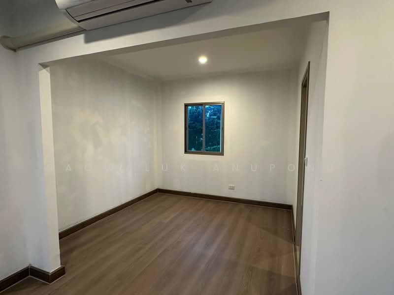 The Palm Krungthep Kreetha-Wongwaen, Bangkok, 29 Krungthep Kreetha Road, Saphan Sung, Bangkok, 4 Bedrooms, 205 sqm, Single Detached House For Sale, by Saowaluk Anupong, 500421988 - DDproperty.com