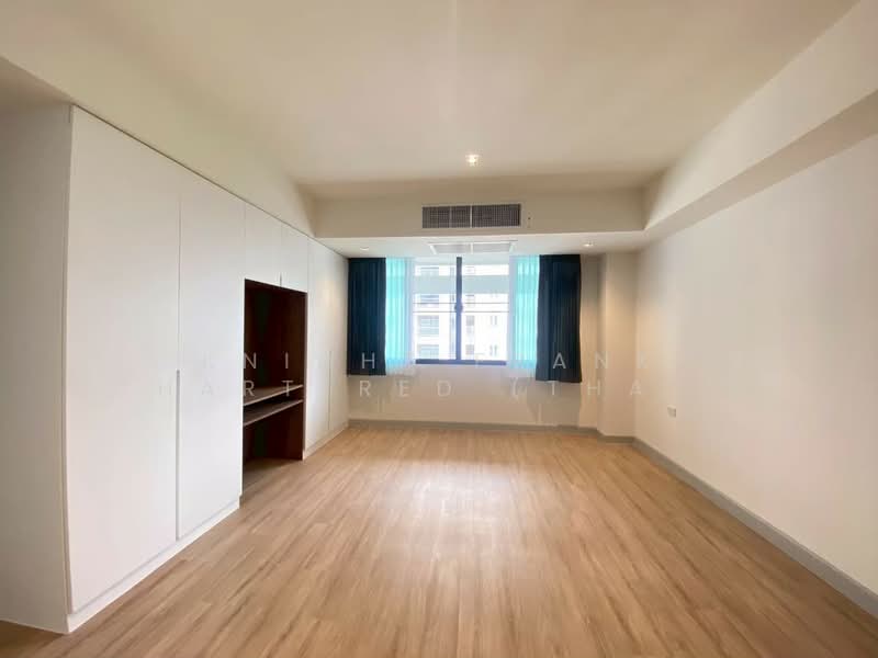 Villa Bajaj, Bangkok, Soi Sukhumvit 19, Khlongtoei Nua, Watthana, Bangkok, 2 Bedrooms, 161 sqm, Condo For Rent, by Knight Frank Chartered (Thailand) Co.,Ltd, 500422003 - DDproperty.com