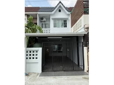 ขาย - ขายทาวน์เฮ้าส์ 2 ชั้น โครงการจรัญวิลล่า 1 ทำเลดี เดินทางสะดวก ใกล้รถไฟฟ้า MRT สถานีบางขุนนนท์, กรุงเทพ