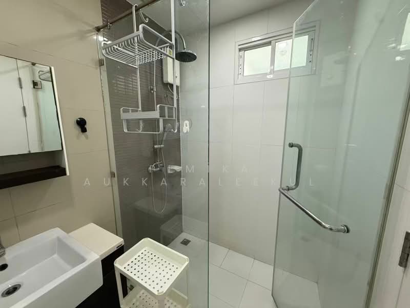 The Bloom Sukhumvit 71 : เดอะ บลูม สุขุมวิท 71, กรุงเทพ, ซอยสุขุมวิท 71, พระโขนงเหนือ, วัฒนา, กรุงเทพ, 48 ตร.ม., คอนโด ขาย, โดย Pemika Aukkaraleekul, 500422019 - DDproperty.com