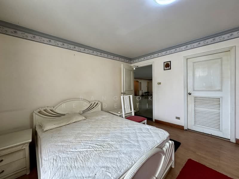D.S. Tower 1 Sukhumvit 33, Bangkok, Soi Phrom Chit, Khlong Tan Nua, Watthana, Bangkok, 3 Bedrooms, 236 sqm, Condo For Sale, by Bangkok Residential, 500422025 - DDproperty.com