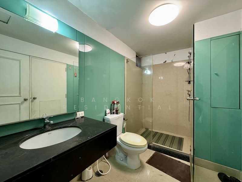 D.S. Tower 1 Sukhumvit 33, Bangkok, Soi Phrom Chit, Khlong Tan Nua, Watthana, Bangkok, 3 Bedrooms, 236 sqm, Condo For Sale, by Bangkok Residential, 500422025 - DDproperty.com