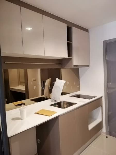 IDEO Sathorn-Wongwian Yai, Bangkok, 219 Soi Krung Thonburi 1, Khlong Ton Sai, Khlong San, Bangkok, 1 Bedroom, 27 sqm, Condo For Rent, by Thanakit Pongpit, 500422044 - DDproperty.com