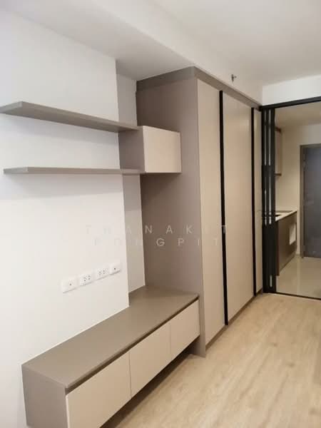 IDEO Sathorn-Wongwian Yai, Bangkok, 219 Soi Krung Thonburi 1, Khlong Ton Sai, Khlong San, Bangkok, 1 Bedroom, 27 sqm, Condo For Rent, by Thanakit Pongpit, 500422044 - DDproperty.com