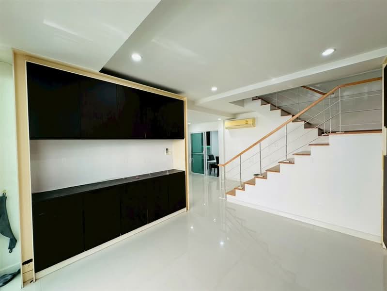 The Estate Srinakarin 1, Bangkok, Soi On Nut 46, Suan Luang, Bangkok, 4 Bedrooms, 150 sqm, Townhouse For Sale, by คุณ บัณฑิต คุ้มแจ้ง (เก่ง), 500422045 - DDproperty.com