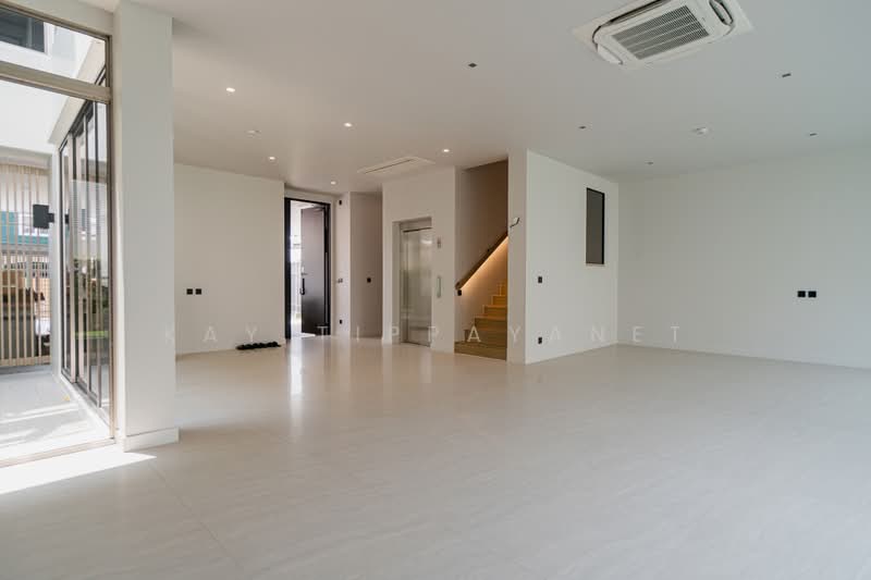 Providence Lane Kaset Nawamin : โพรวิเดนซ์ เลน เกษตร นวมินทร์, กรุงเทพ, Lat Plakhao 89 Alley, อนุสาวรีย์, บางเขน, กรุงเทพ, 562 ตร.ม., บ้านเดี่ยว ขาย, โดย Kay Tippayanet, 500422090 - DDproperty.com