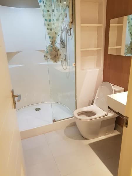 The Bangkok Sathorn-Taksin, Bangkok, Krung Thonburi, Bang Lam Phu Lang, Khlong San, Bangkok, 1 Bedroom, 50 sqm, Condo For Rent, by Praewpakar Soontawong, 500422134 - DDproperty.com