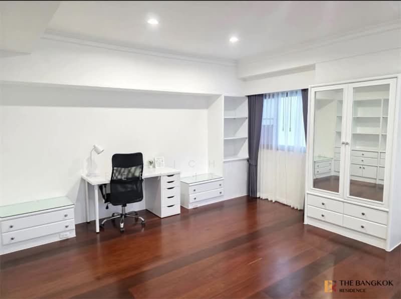 The Waterford Thonglor 11, Bangkok, 219 Soi Thonglor Sukhumvit Road, Khlong Tan Nua, Watthana, Bangkok, 3 Bedrooms, 400 sqm, Condo For Rent, by Nicha Peerakittikul, 500422156 - DDproperty.com