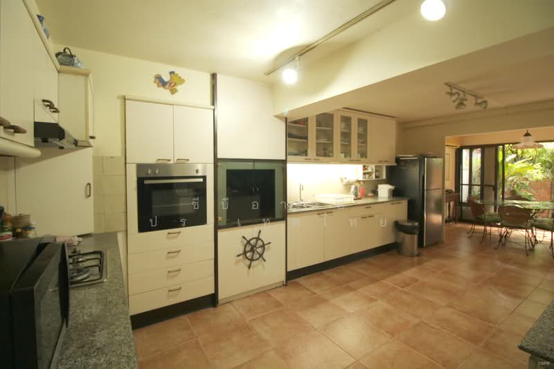 Townhouse Thonglor soi 8 (4077), Bangkok, Khlong Tan Nua, Watthana, Bangkok, 4 Bedrooms, 450 sqm, Townhouse For Sale, by CBRE (Thailand) Co.,Ltd, 500422306 - DDproperty.com