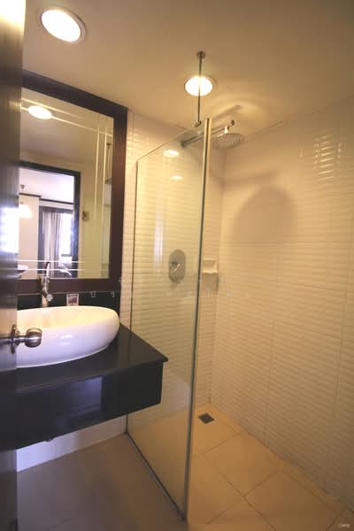 Omni Tower Sukhumvit Nana : ออมนิ ทาวเวอร์ สุขุมวิท นานา, กรุงเทพ, 69 ซอย สุขุมวิท 4, คลองเตย, กรุงเทพ, 77 ตร.ม., คอนโด ขาย, โดย CBRE (Thailand) Co.,Ltd, 500422344 - DDproperty.com