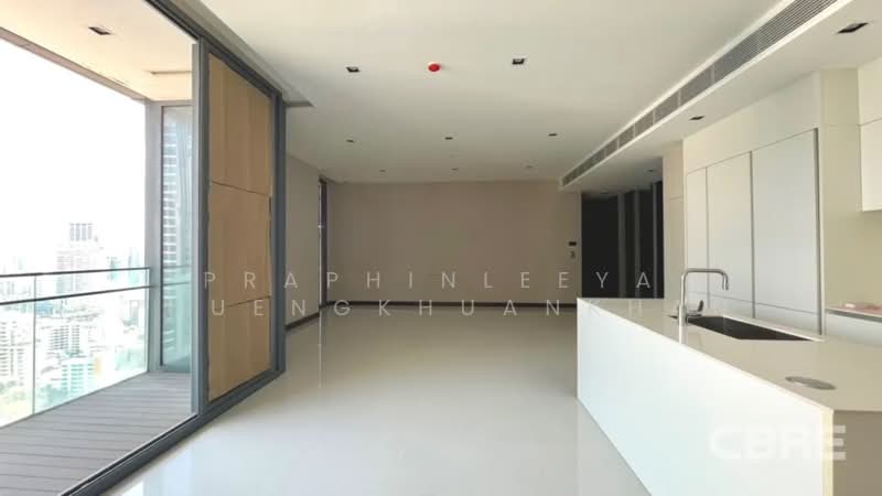 Q1 Sukhumvit, Bangkok, 1 Sukhumvit Road, Khlong Toei, Khlong Toei, Bangkok, 3 Bedrooms, 204 sqm, Condo For Sale, by Praphinleeya Phuengkhuankhan, 500422567 - DDproperty.com