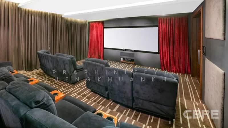 Single House Sukhumvit, Bangkok, Phra Kanong Nua, Watthana, Bangkok, 8 Bedrooms, 2,304 sqm, Single Detached House For Sale, by Praphinleeya Phuengkhuankhan, 500422579 - DDproperty.com