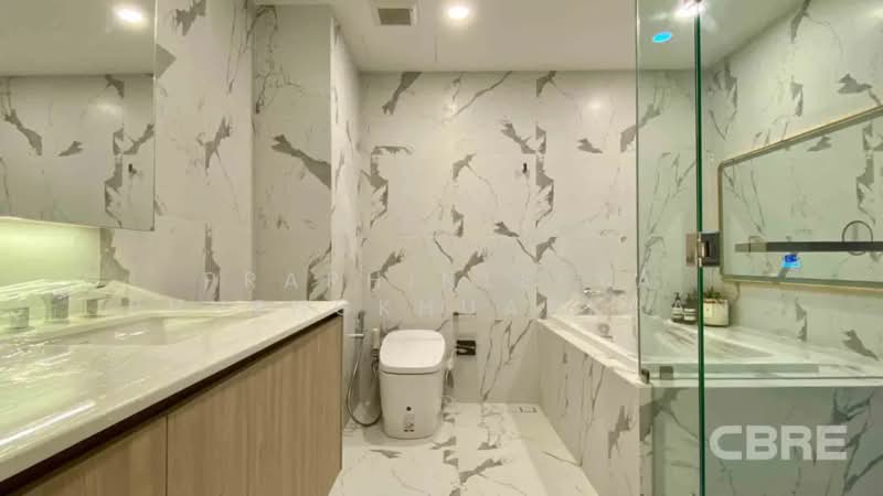 Sukhumvit 39, Bangkok, Khlong Tan Nua, Watthana, Bangkok, 3 Bedrooms, 310 sqm, Townhouse For Sale, by Praphinleeya Phuengkhuankhan, 500422582 - DDproperty.com
