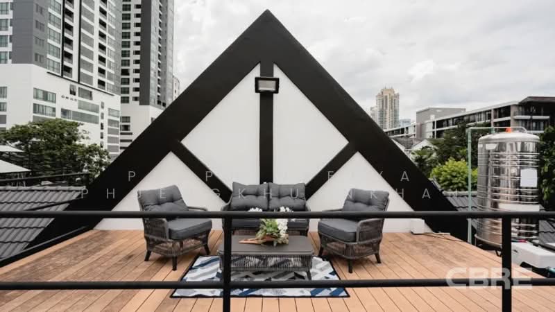 Sukhumvit 39, Bangkok, Khlong Tan Nua, Watthana, Bangkok, 3 Bedrooms, 310 sqm, Townhouse For Sale, by Praphinleeya Phuengkhuankhan, 500422582 - DDproperty.com