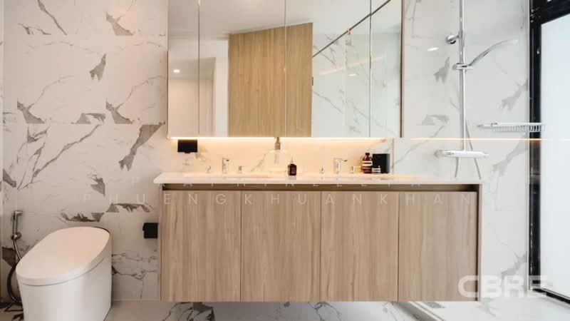 Sukhumvit 39, Bangkok, Khlong Tan Nua, Watthana, Bangkok, 3 Bedrooms, 310 sqm, Townhouse For Sale, by Praphinleeya Phuengkhuankhan, 500422582 - DDproperty.com