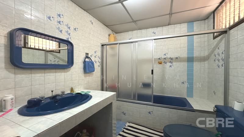 Single House on Sukhumvit 65, Bangkok, Phra Kanong Nua, Watthana, Bangkok, 3 Bedrooms, 668 sqm, Single Detached House For Sale, by Praphinleeya Phuengkhuankhan, 500422629 - DDproperty.com