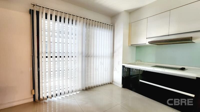 Areeya Mandarina Sukhumvit 77 : อารียา แมนดารีนา สุขุมวิท 77, กรุงเทพ, ถนนสุขุมวิท 77 (อ่อนนุช), สวนหลวง, กรุงเทพ, 226 ตร.ม., ทาวน์เฮ้าส์ ขาย, โดย Praphinleeya Phuengkhuankhan, 500422657 - DDproperty.com