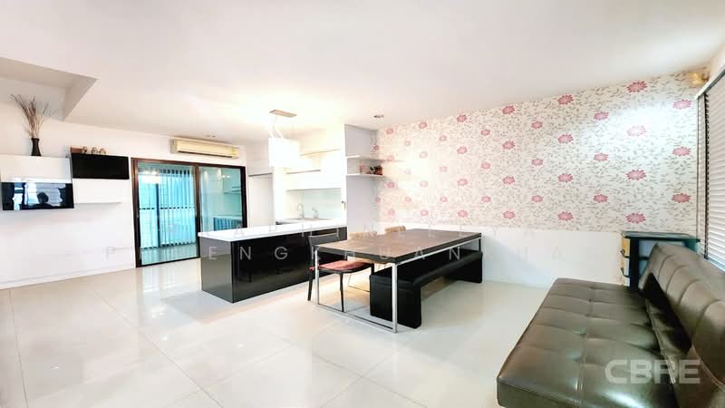 Areeya Mandarina Sukhumvit 77, Bangkok, Sukhumvit 77 Road (On Nut), Suan Luang, Bangkok, 3 Bedrooms, 226 sqm, Townhouse For Sale, by Praphinleeya Phuengkhuankhan, 500422657 - DDproperty.com