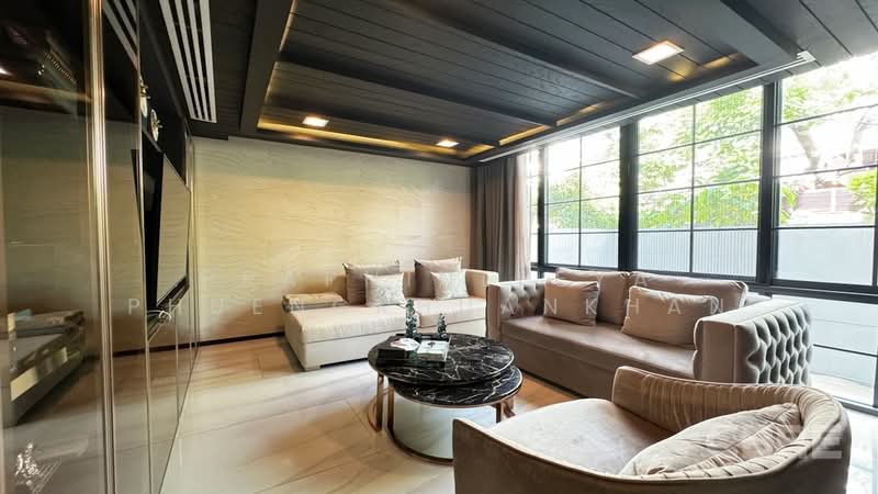 Quarter 31, Bangkok, 333 Soi Sukhumvit 31, Khlong Tan Nua, Watthana, Bangkok, 4 Bedrooms, 431 sqm, Townhouse For Sale, by Praphinleeya Phuengkhuankhan, 500422672 - DDproperty.com