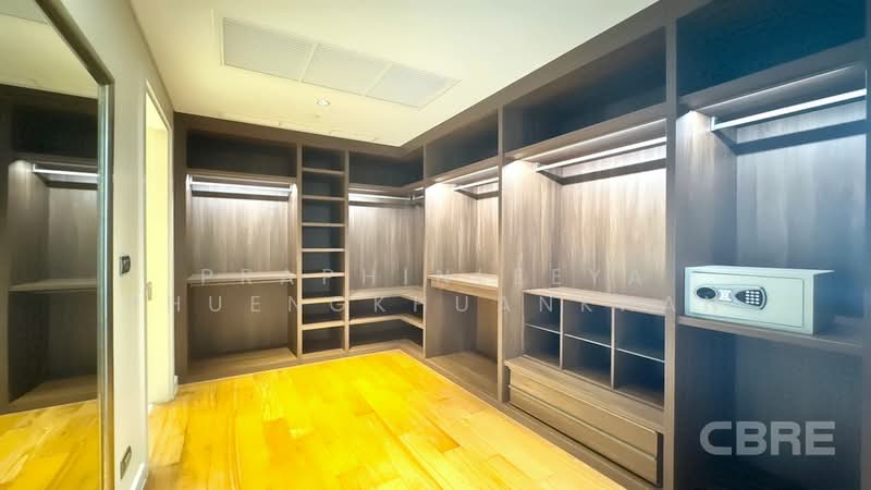 Sindhorn Residence, Bangkok, 54 Soi Ton Son, Lumphini, Pathum Wan, Bangkok, 2 Bedrooms, 224 sqm, Condo For Sale, by Praphinleeya Phuengkhuankhan, 500422687 - DDproperty.com