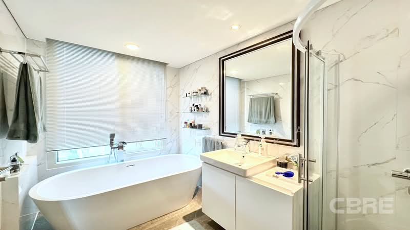 Watermark Chaophraya, Bangkok, Soi Charoennakorn 39-41, Charoennakorn Road, Bang Lam Phu Lang, Khlong San, Bangkok, 2 Bedrooms, 105 sqm, Condo For Sale, by Praphinleeya Phuengkhuankhan, 500422737 - DDproperty.com