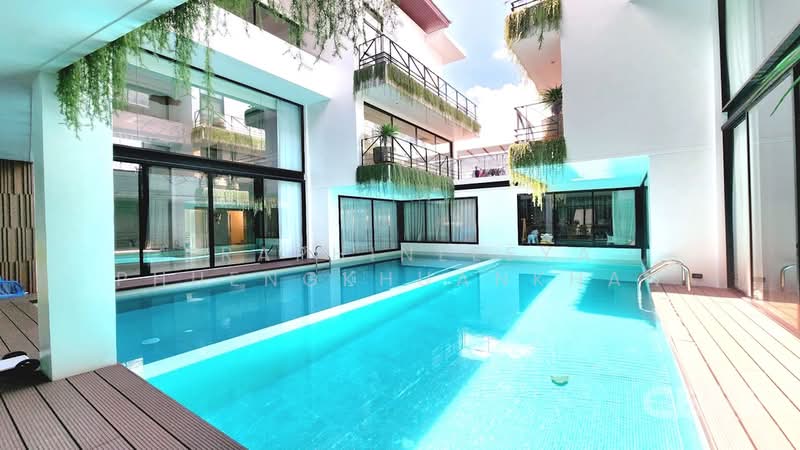 Single House on Rama 9 Soi 55, Bangkok, Suan Luang, Bangkok, 8 Bedrooms, 1,568 sqm, Single Detached House For Sale, by Praphinleeya Phuengkhuankhan, 500422744 - DDproperty.com