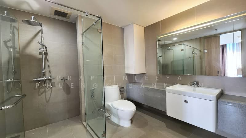 Noble Ploenchit, Bangkok, 1035 Ploenchit Road, Lumphini, Pathum Wan, Bangkok, 2 Bedrooms, 71 sqm, Condo For Sale, by Praphinleeya Phuengkhuankhan, 500422756 - DDproperty.com