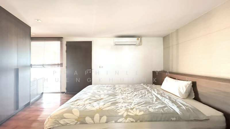 The Lofts Sathorn, Bangkok, 76 Soi Meksawat, Chong Nonsi, Yan Nawa, Bangkok, 4 Bedrooms, 390 sqm, Townhouse For Sale, by Praphinleeya Phuengkhuankhan, 500422759 - DDproperty.com
