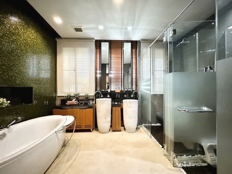 บ้านเดี่ยวในซอยสุขุมวิท 39, Bangkok, Khlong Tan Nua, Watthana, Bangkok, 4 Bedrooms, 700 sqm, Single Detached House For Sale, by Praphinleeya Phuengkhuankhan, 500422765 - DDproperty.com