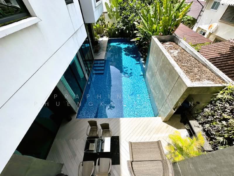 บ้านเดี่ยวในซอยสุขุมวิท 39, Bangkok, Khlong Tan Nua, Watthana, Bangkok, 4 Bedrooms, 700 sqm, Single Detached House For Sale, by Praphinleeya Phuengkhuankhan, 500422765 - DDproperty.com