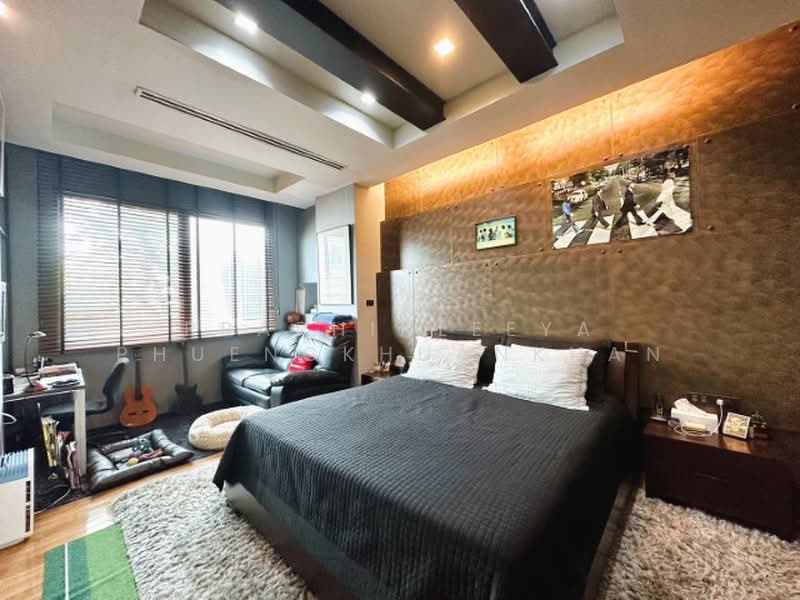 บ้านเดี่ยวในซอยสุขุมวิท 39, Bangkok, Khlong Tan Nua, Watthana, Bangkok, 4 Bedrooms, 700 sqm, Single Detached House For Sale, by Praphinleeya Phuengkhuankhan, 500422765 - DDproperty.com