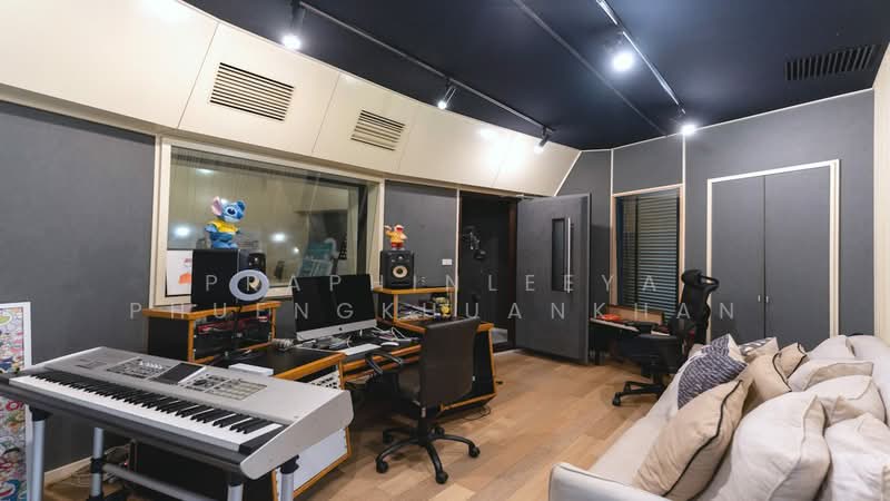 บ้านเดี่ยวบนถนนอุทยาน, Bangkok, Thawi Watthana, Bangkok, 4 Bedrooms, 1,055 sqm, Single Detached House For Sale, by Praphinleeya Phuengkhuankhan, 500422768 - DDproperty.com