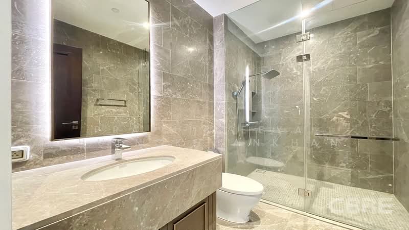 The Diplomat 39, Bangkok, 18 Soi Sukhumvit 39, Sukhumvit Road, Khlong Tan Nua, Watthana, Bangkok, 3 Bedrooms, 152 sqm, Condo For Sale, by Praphinleeya Phuengkhuankhan, 500422778 - DDproperty.com