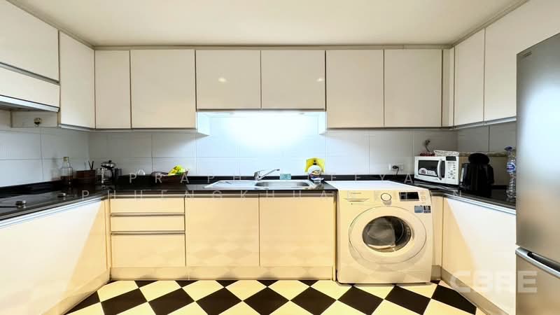 Serene Place Sukhumvit 24, Bangkok, 9 Soi Sukhumvit 24, Sukhumvit Road, Khong Tan, Khlong Toei, Bangkok, 2 Bedrooms, 110 sqm, Condo For Sale, by Praphinleeya Phuengkhuankhan, 500422784 - DDproperty.com