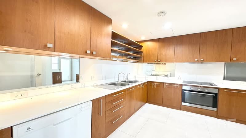 La Cascade, Bangkok, Eakamai, Khlong Tan Nua, Watthana, Bangkok, 3 Bedrooms, 260 sqm, Condo For Sale, by Praphinleeya Phuengkhuankhan, 500422810 - DDproperty.com