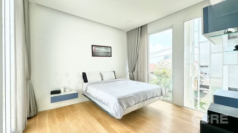 sukhumvit 65, Bangkok, Phra Kanong Nua, Watthana, Bangkok, 4 Bedrooms, 850 sqm, Single Detached House For Sale, by Praphinleeya Phuengkhuankhan, 500422823 - DDproperty.com