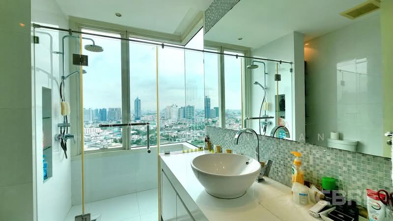 Watermark Chaophraya, Bangkok, Soi Charoennakorn 39-41, Charoennakorn Road, Bang Lam Phu Lang, Khlong San, Bangkok, 4 Bedrooms, 274 sqm, Condo For Sale, by Praphinleeya Phuengkhuankhan, 500422835 - DDproperty.com