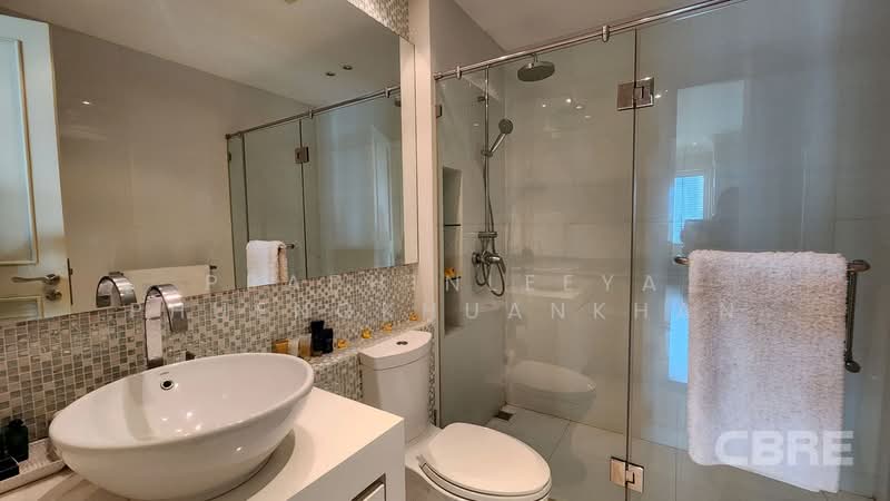 Watermark Chaophraya, Bangkok, Soi Charoennakorn 39-41, Charoennakorn Road, Bang Lam Phu Lang, Khlong San, Bangkok, 4 Bedrooms, 274 sqm, Condo For Sale, by Praphinleeya Phuengkhuankhan, 500422835 - DDproperty.com