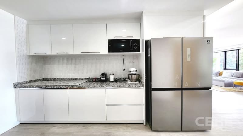 O2 Hip, Bangkok, 1041 8 Soi Nai Loet, Lumphini, Pathum Wan, Bangkok, 2 Bedrooms, 100 sqm, Condo For Sale, by Praphinleeya Phuengkhuankhan, 500422853 - DDproperty.com