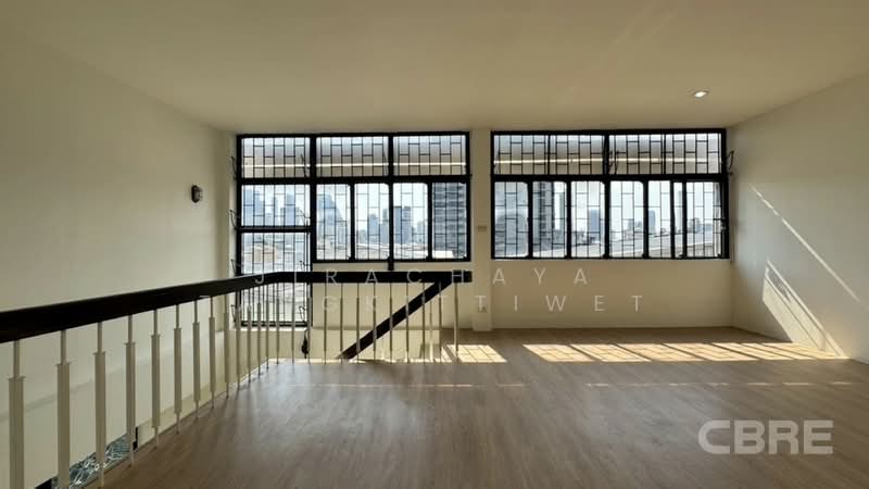 Townhouse in Soi Sunthon Phimon (Rong Mueang), Bangkok, Rong Muang, Pathum Wan, Bangkok, 2 Bedrooms, 350 sqm, Townhouse For Sale, by Jirachaya Tangkittiwet, 500422901 - DDproperty.com