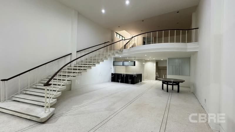 Townhouse in Soi Sunthon Phimon (Rong Mueang), Bangkok, Rong Muang, Pathum Wan, Bangkok, 2 Bedrooms, 350 sqm, Townhouse For Sale, by Jirachaya Tangkittiwet, 500422901 - DDproperty.com