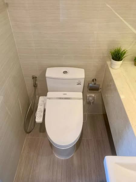 Noble BE33, Bangkok, 19 Soi Sukhumvit 33, Khlong Tan Nua, Watthana, Bangkok, 1 Bedroom, 34 sqm, Condo For Rent, by Thanakit Pongpit, 500423004 - DDproperty.com