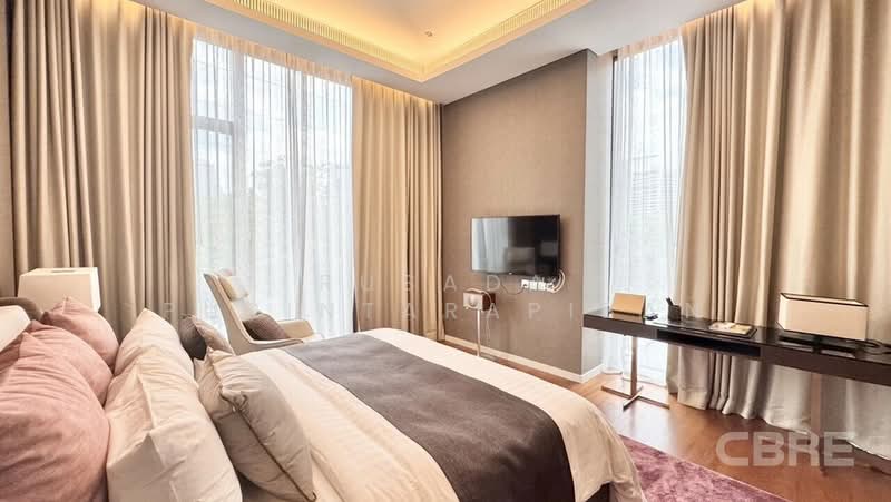 Sindhorn Lumpini, Bangkok, Sarasin Road, Lumphini, Pathum Wan, Bangkok, 3 Bedrooms, 240 sqm, Condo For Sale, by Rusada Purintarapiban, 500423080 - DDproperty.com