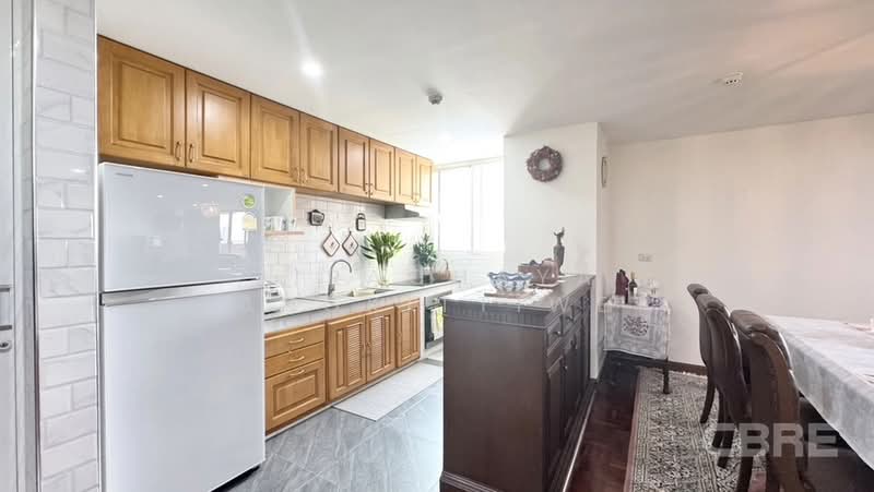 Tai Ping Towers, Bangkok, 582 Soi Sukhumvit 63, Khlong Tan Nua, Watthana, Bangkok, 2 Bedrooms, 116 sqm, Condo For Sale, by Jirachaya Tangkittiwet, 500423085 - DDproperty.com