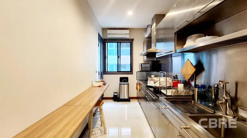 sukhumvit 71, Bangkok, Phra Kanong Nua, Watthana, Bangkok, 4 Bedrooms, 1,800 sqm, Single Detached House For Sale, by Paveenee Chaisriha, 500423101 - DDproperty.com