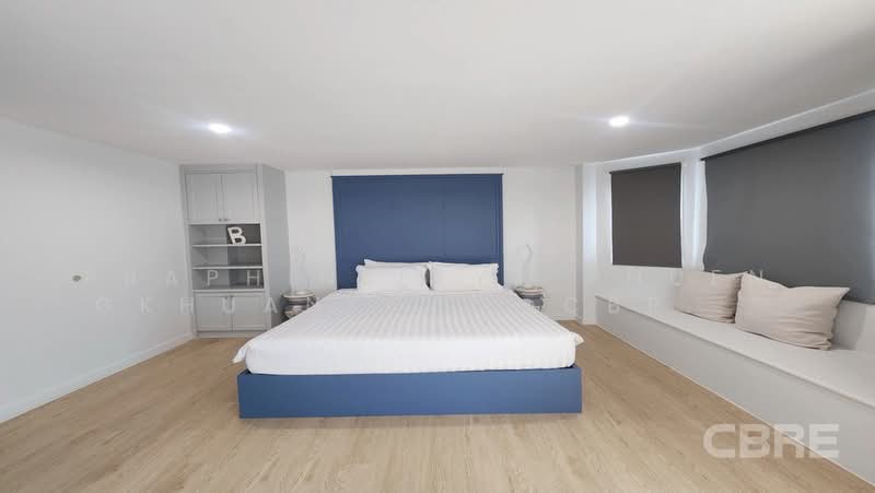 Land with Building on Silom 13, Bangkok, Silom, Bang Rak, Bangkok, 4 Bedrooms, 400 sqm, Single Detached House For Sale, by praphinleeya.phuengkhuankhan@cbre.com, 500423103 - DDproperty.com
