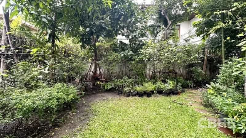 Siritavara Ekkamai-Ramintra, Bangkok, 259 Praditmanutham Rd., Lat Phrao, Bangkok, 5 Bedrooms, 390 sqm, Single Detached House For Sale, by Rusada Purintarapiban, 500423109 - DDproperty.com